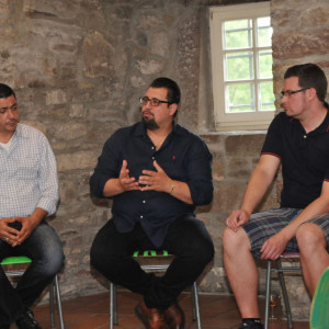 Foto aufgenommen bei der Diskussionsrunde zur Ausstellung Ich bin einfach nur Mensch.